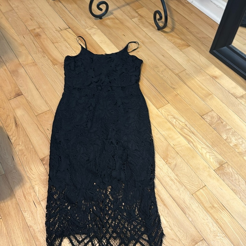 Black lace dress
